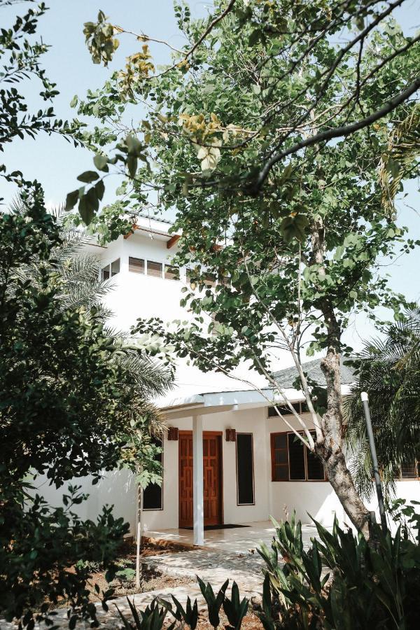 Salvatierra Beachfront Hotel Puerto Coyote Exterior foto
