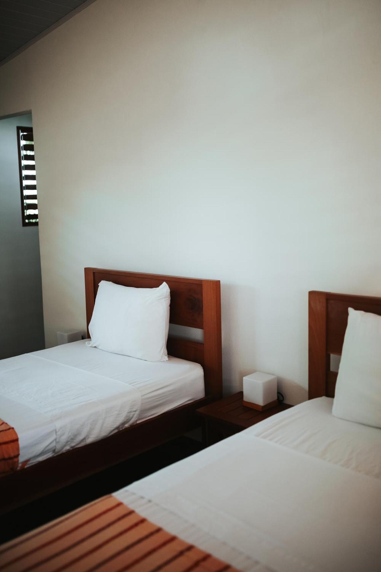 Salvatierra Beachfront Hotel Puerto Coyote Zimmer foto